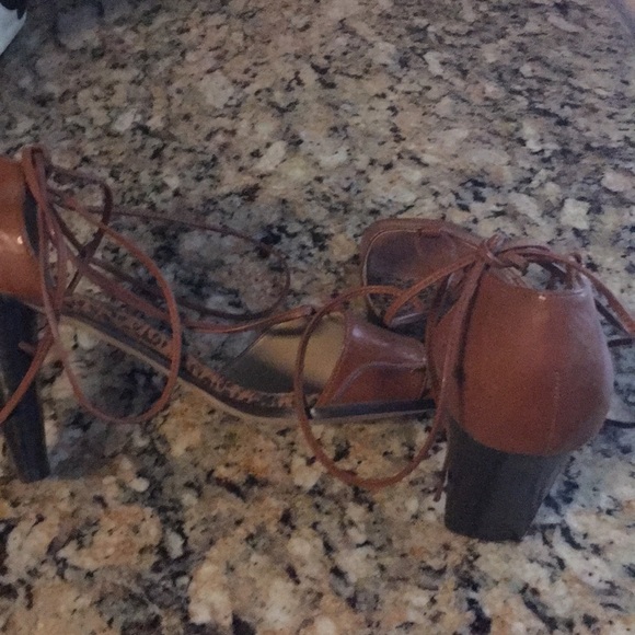 Sandals - Picture 3 of 4